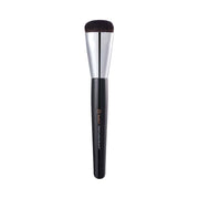 STUDIO17 GLIDE FOUNDATION BRUSH