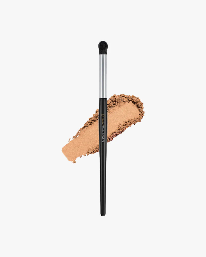 STUDIO17 BLENDING EYE BRUSH 712